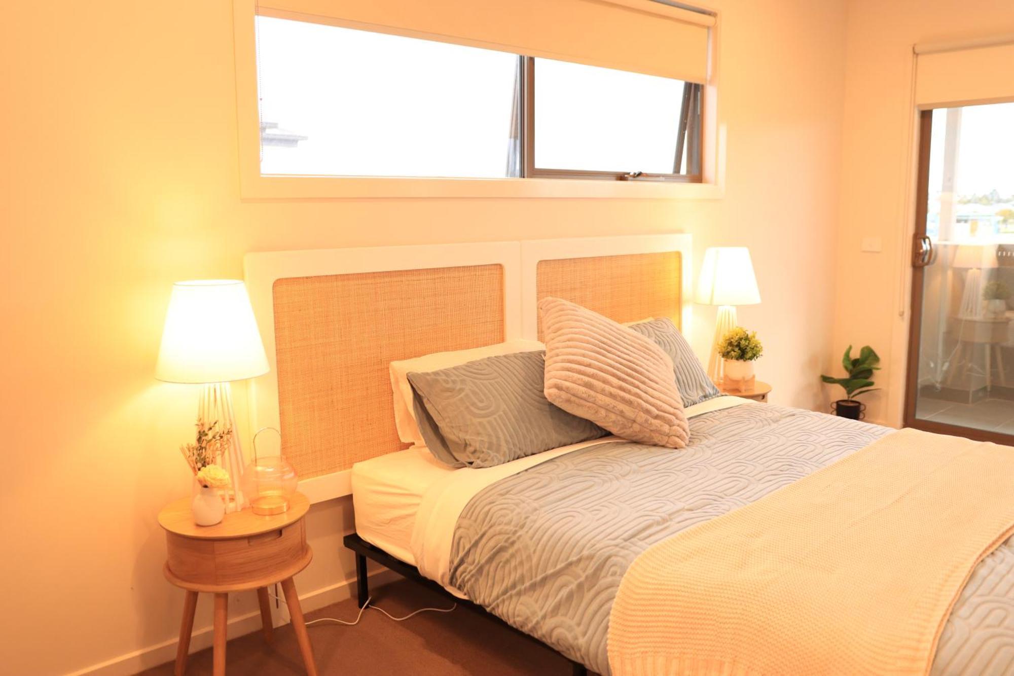 Melbourne Holiday House For 15 Peoples In Sanctuary Lake Point Cook Eksteriør bilde